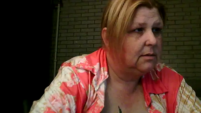 Sylviastar46 online show from 04.18.26