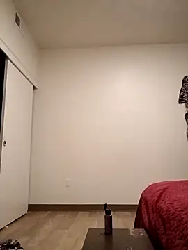 Karebearz1 online show from 11.14.25