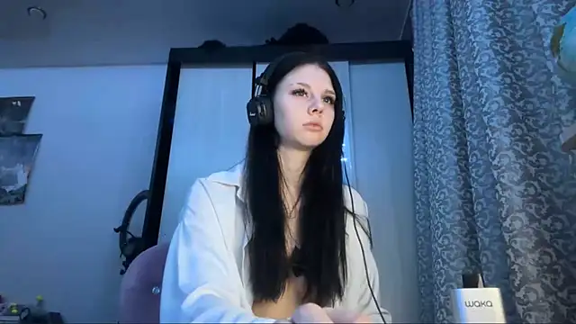 Snapshot of AnGallo chatting on 12.16.25 AnGallo online show from 12.16.25