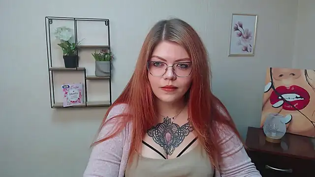 Snapshot of Lina_ri_ chatting on 11.08.25 Lina ri online show from 11.08.25