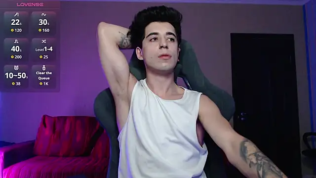 Yofukashii online show from 12.20.25