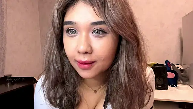 LovelyLara online show from 11.09.25