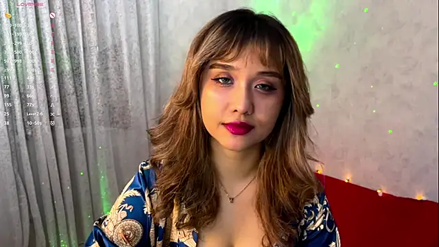 LovelyLara online show from 12.05.25