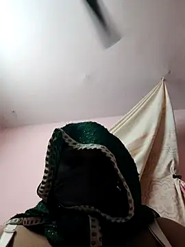 pujapujarrrr online show from 10.30.25