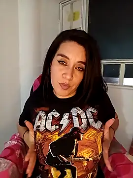 alanna sweett00 online show from 11.14.25