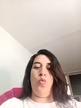 alanna sweett00 online show from 12.18.25