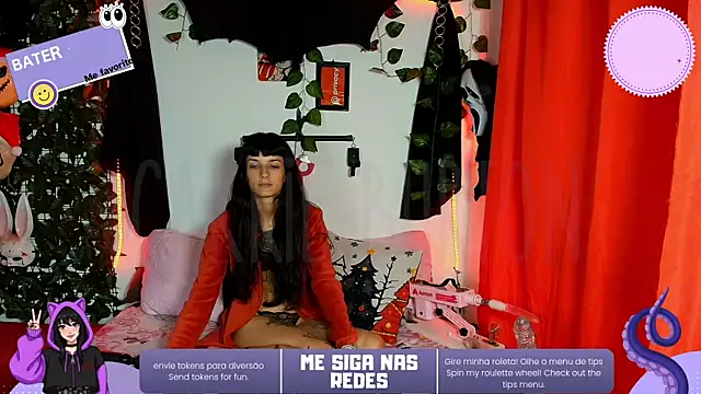 Snapshot of CarrieBurton chatting on 11.27.25 CarrieBurton online show from 11.27.25