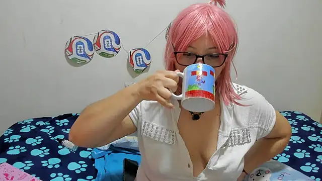 Snapshot of Jiah_Park chatting on 07.19.26 Jiah Park online show from 07.19.26
