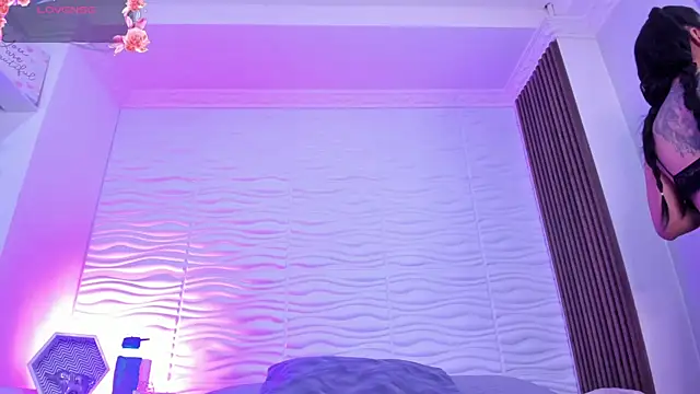 AudreyHayworth online show from 11.28.25