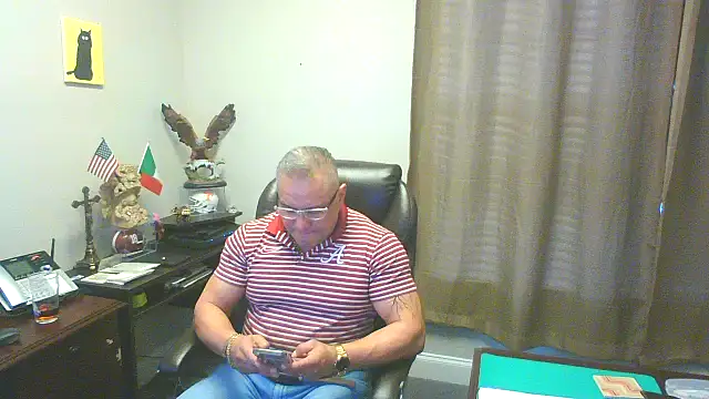 Snapshot of Chacho_1972 chatting on 12.13.25 Chacho 1972 online show from 12.13.25