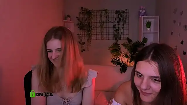 lisa dark  online show from 06.26.26