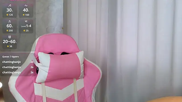 Snapshot of Lovelly_molly1 chatting on 11.02.25 Lovelly molly1 online show from 11.02.25