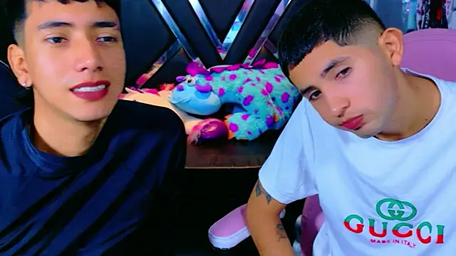 Snapshot of darwinandbrayann chatting on 11.13.25 darwinandbrayann online show from 11.13.25