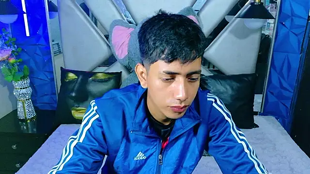 Snapshot of darwinandbrayann chatting on 01.14.26 darwinandbrayann online show from 01.14.26