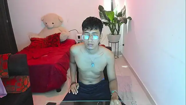 Snapshot of darwinandbrayann chatting on 01.31.26 darwinandbrayann online show from 01.31.26