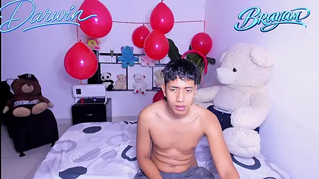 Snapshot of darwinandbrayann chatting on 02.14.26 darwinandbrayann online show from 02.14.26