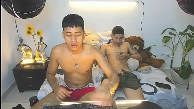 Snapshot of darwinandbrayann chatting on 03.07.26 darwinandbrayann online show from 03.07.26