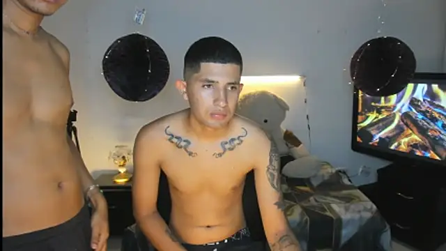 Snapshot of darwinandbrayann chatting on 03.16.26 darwinandbrayann online show from 03.16.26