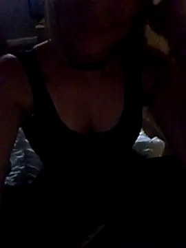 Snapshot of fragoli chatting on 11.01.25 fragoli online show from 11.01.25