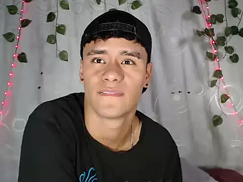 Snapshot of connor_michael01 chatting on 11.20.25 connor michael01 online show from 11.20.25