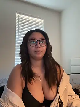 Snapshot of minha_baby chatting on 02.12.26 minha baby online show from 02.12.26