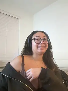 Snapshot of minha_baby chatting on 02.15.26 minha baby online show from 02.15.26