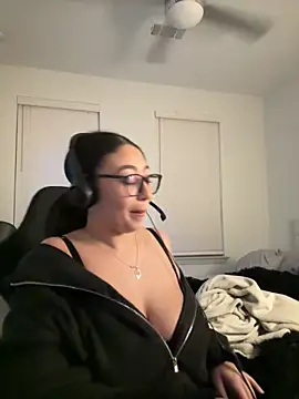 Snapshot of minha_baby chatting on 03.07.26 minha baby online show from 03.07.26