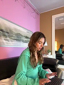 kittyblooms online show from 04.27.26