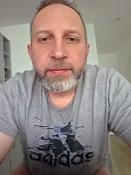 Snapshot of ghost430000 chatting on 11.20.25 ghost430000 online show from 11.20.25