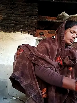 Snapshot of Sangita_k chatting on 11.28.25 Sangita k online show from 11.28.25