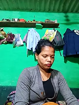 Snapshot of Sangita_k chatting on 11.30.25 Sangita k online show from 11.30.25