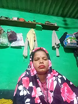 Snapshot of Sangita_k chatting on 12.15.25 Sangita k online show from 12.15.25