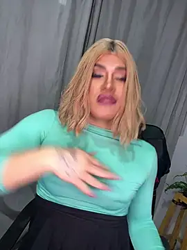 melani ferraraa  online show from 07.04.26