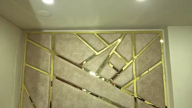 Frrreyaa online show from 11.17.25