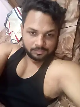 Snapshot of itzSameer1 chatting on 12.18.25 itzSameer1 online show from 12.18.25