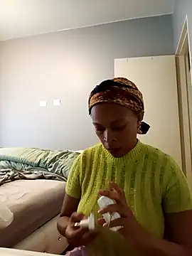 NewBeginnings8 online show from 02.06.26