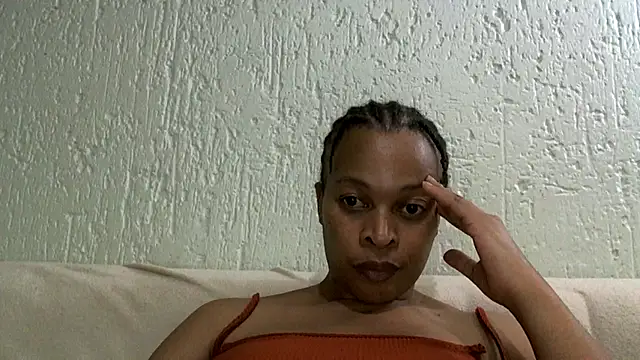 NewBeginnings8 online show from 02.06.26