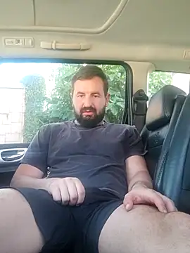 Snapshot of rooliv1 chatting on 11.21.25 rooliv1 online show from 11.21.25