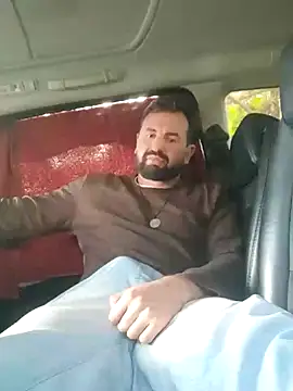 Snapshot of rooliv1 chatting on 12.18.25 rooliv1 online show from 12.18.25