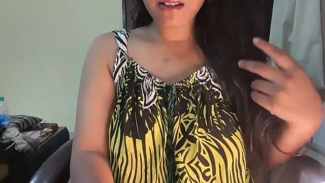 Snapshot of Shilpa_7 chatting on 06.11.26 Shilpa 7 online show from 06.11.26
