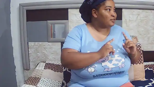 MassiveBoobsxxxx online show from 12.21.25