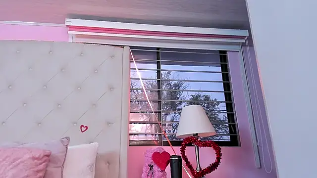 scarlett leblanc  online show from 02.12.26