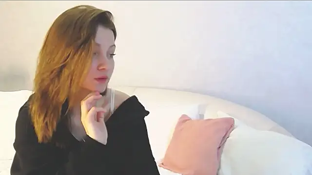 Snapshot of Molly_Mavis chatting on 11.04.25 Molly Mavis online show from 11.04.25