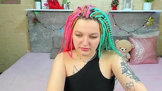 AnnaXPeach online show from 12.18.25