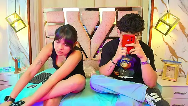 Zoe And Dylan  online show from 11.28.25