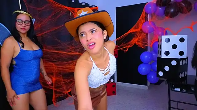 Snapshot of Medusa_Mansion chatting on 10.31.25 Medusa Mansion online show from 10.31.25