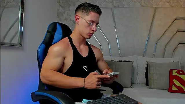 MAXTHOMSON online show from 03.18.26