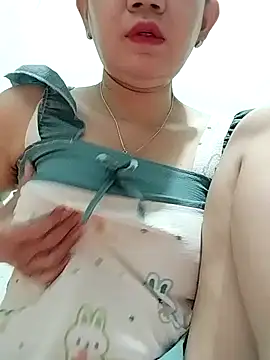 Snapshot of codaivensong chatting on 10.31.25 codaivensong online show from 10.31.25