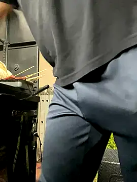 Snapshot of Dylams_maja chatting on 11.16.25 Dylams maja online show from 11.16.25