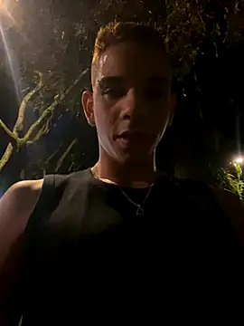 Snapshot of Dylams_maja chatting on 11.20.25 Dylams maja online show from 11.20.25